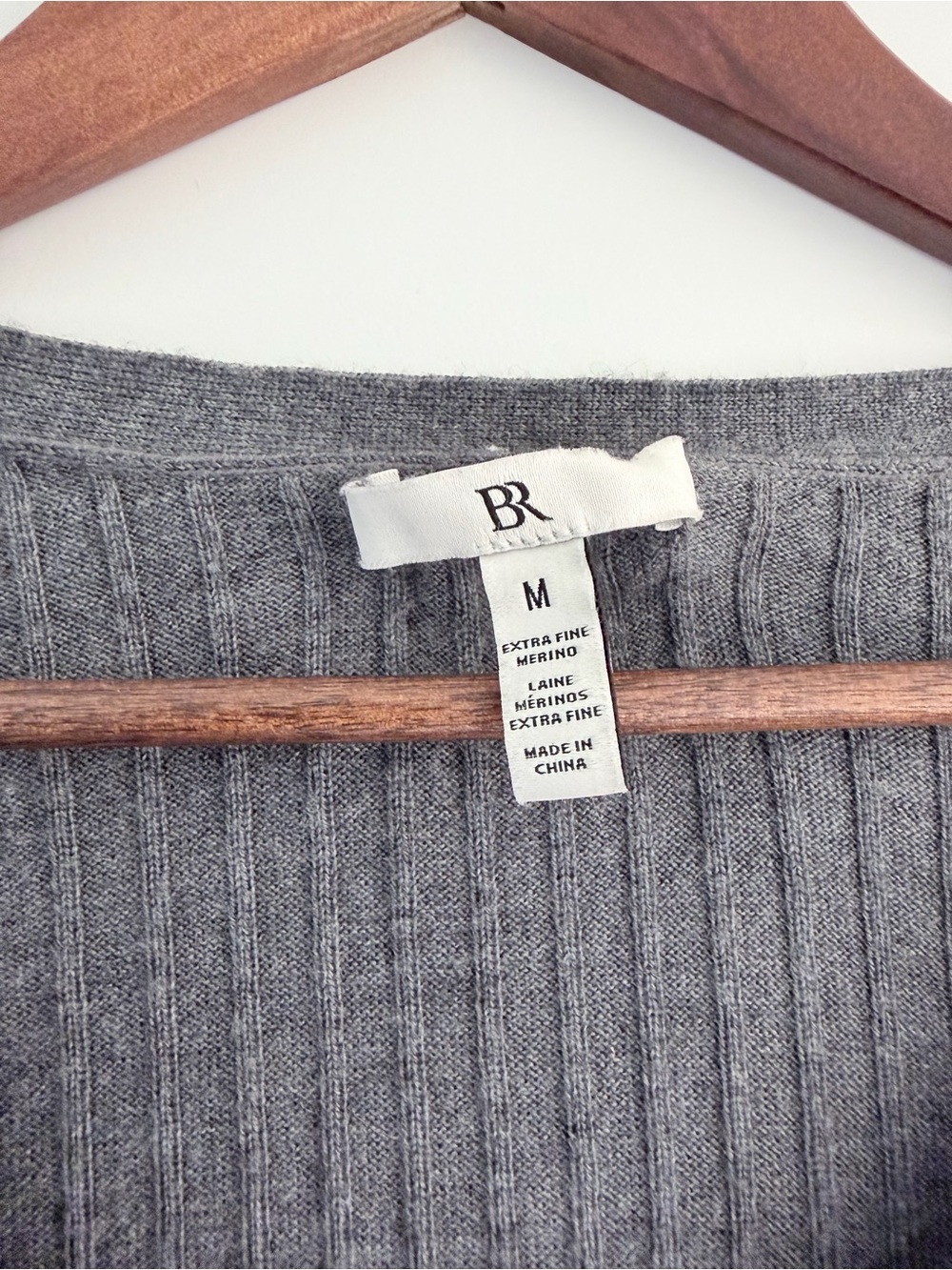 Banana Republic Gray Ribbed V-Neck Button-Front Cardigan - Picture 3 of 4